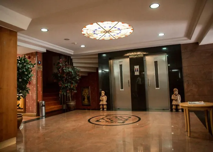 Yuksel Hotel